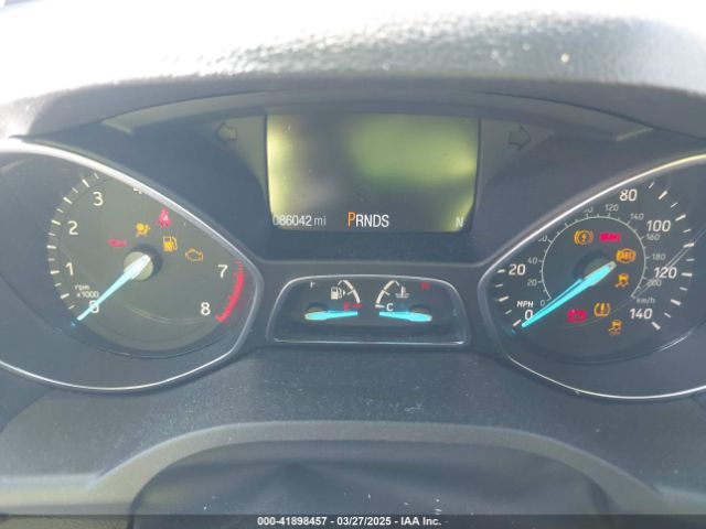 1FMCU9GD1HUC70823 Ford ESCAPE SE
