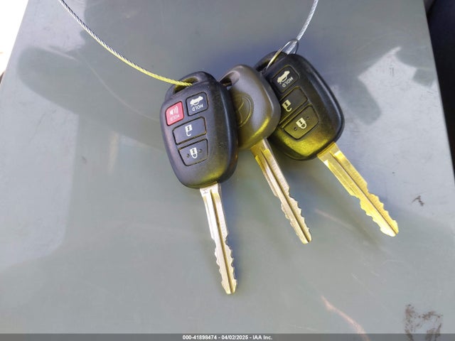 4T1BF1FK3GU256718 Toyota CAMRY SE