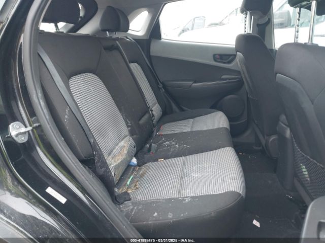 KM8K1CAA8MU738427 Hyundai Kona Se