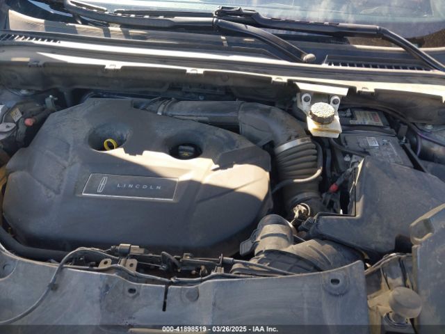 5LMCJ3C90HUL50022 Lincoln Mkc Reserve