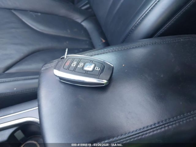 5LMCJ3C90HUL50022 Lincoln Mkc Reserve