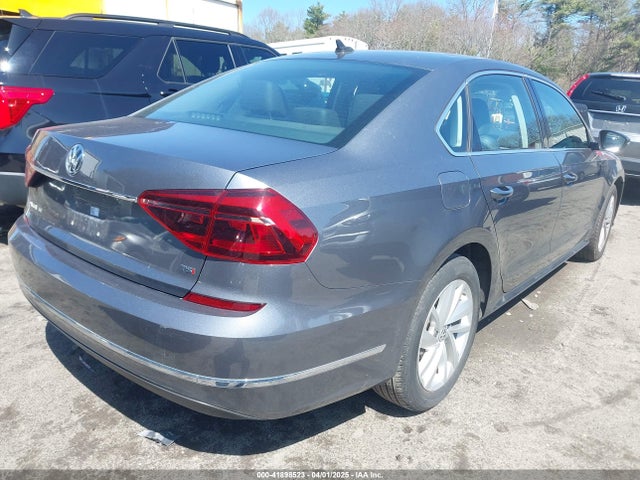 1VWBA7A30JC025534 Volkswagen Passat 2.0t Se