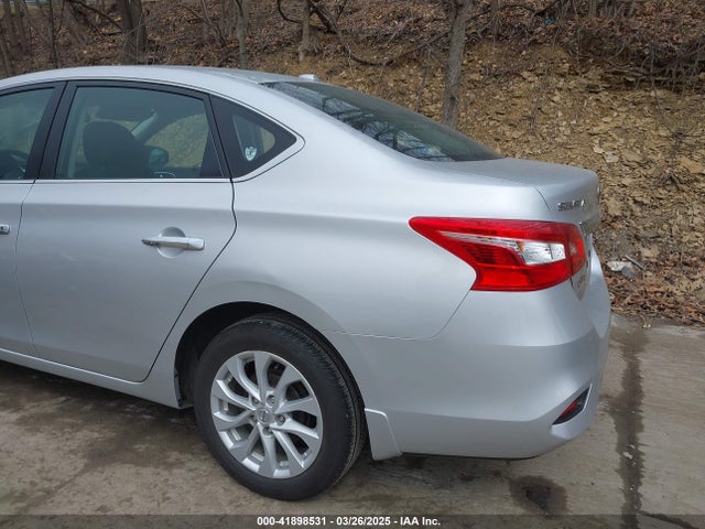3N1AB7AP9JL622011 Nissan SENTRA SV