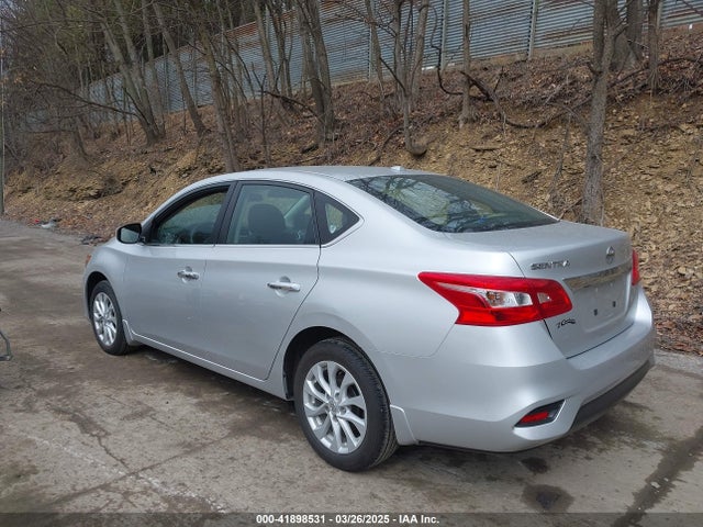 3N1AB7AP9JL622011 Nissan SENTRA SV
