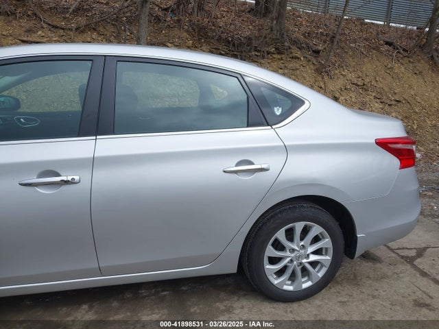 3N1AB7AP9JL622011 Nissan SENTRA SV