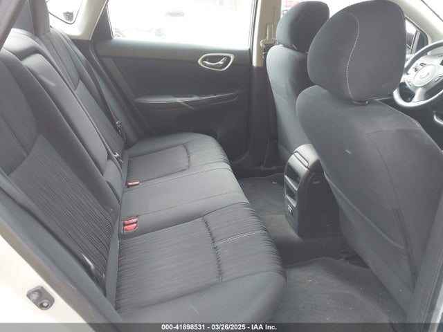3N1AB7AP9JL622011 Nissan SENTRA SV