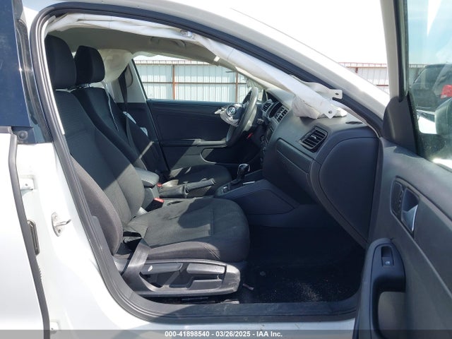 3VW2K7AJ3FM299795 Volkswagen Jetta 2.0l S
