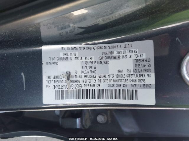 3MYDLBYV0KY512789 Toyota YARIS LE