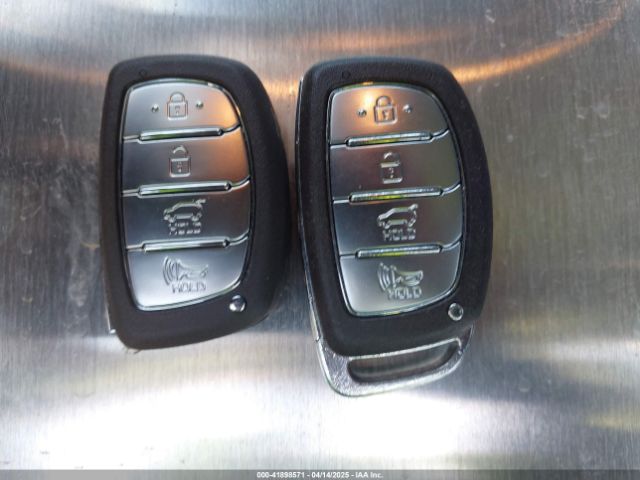 KM8J33AL9KU011513 Hyundai TUCSON SEL