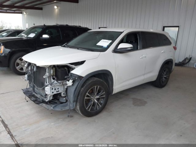 5TDZARFH8HS028126 Toyota Highlander Le