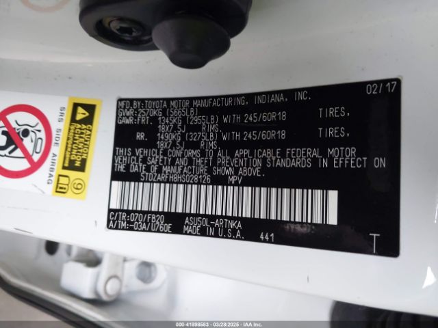 5TDZARFH8HS028126 Toyota Highlander Le