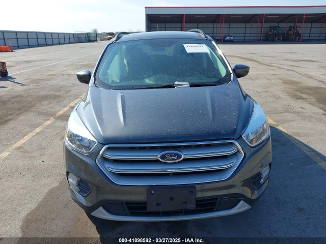 1FMCU9GD6JUD55937 Ford ESCAPE SE