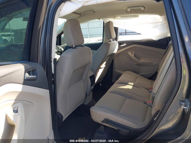 1FMCU9GD6JUD55937 Ford ESCAPE SE