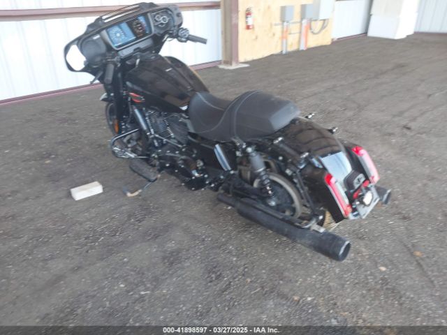 2024 HARLEY-DAVIDSON FLHX 1HD1KB711RB635754 Photo 2