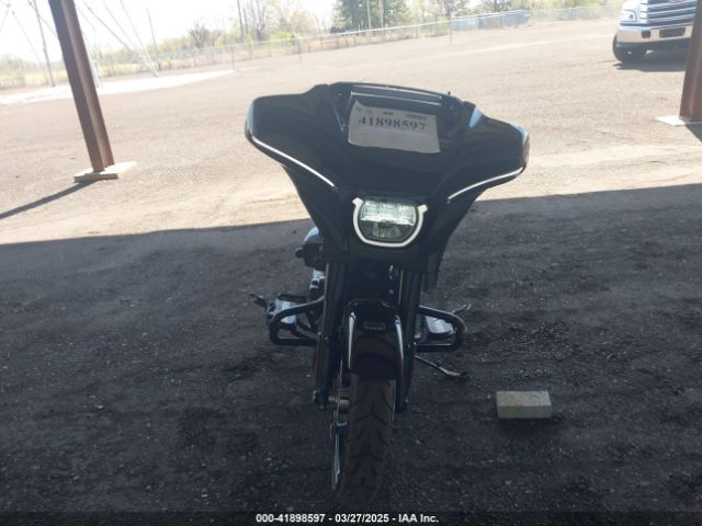 2024 HARLEY-DAVIDSON FLHX 1HD1KB711RB635754 Photo 4