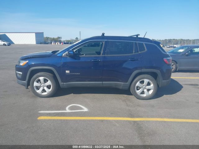 3C4NJDBBXJT256028 Jeep Compass Latitude 4x4