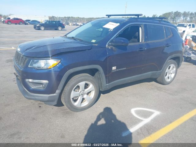 3C4NJDBBXJT256028 Jeep Compass Latitude 4x4