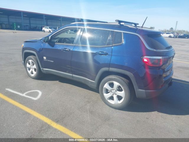 3C4NJDBBXJT256028 Jeep Compass Latitude 4x4