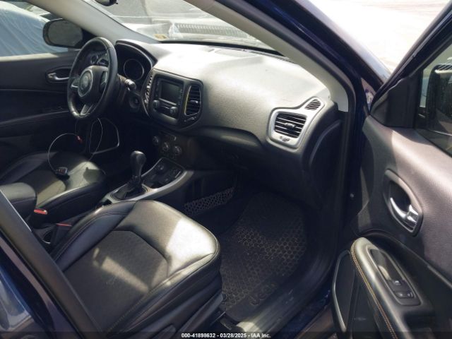 3C4NJDBBXJT256028 Jeep Compass Latitude 4x4