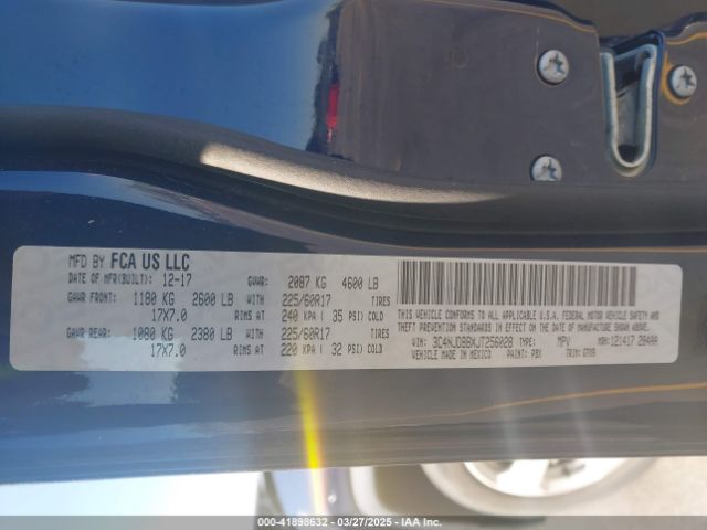 3C4NJDBBXJT256028 Jeep Compass Latitude 4x4