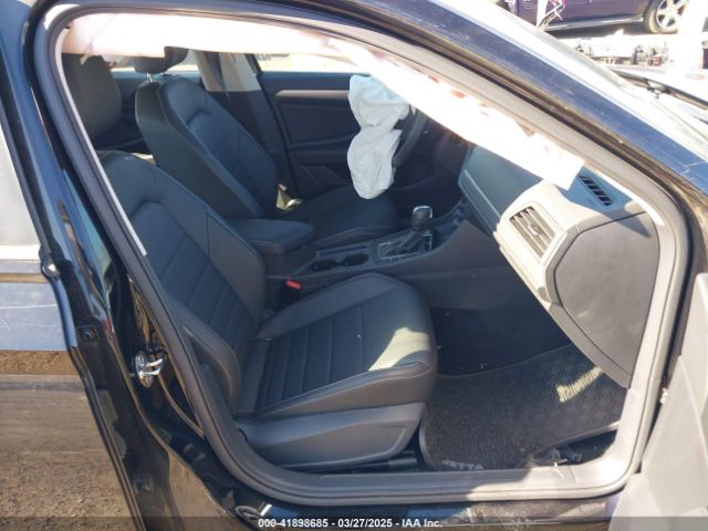 3VWC57BU5MM032174 Volkswagen Jetta 1.4t R-line/1.4t S/1.4t Se