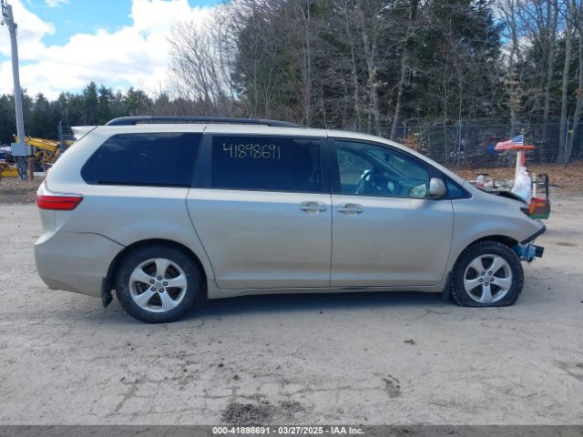 5TDKK3DC0FS630972 Toyota Sienna Le 8 Passenger