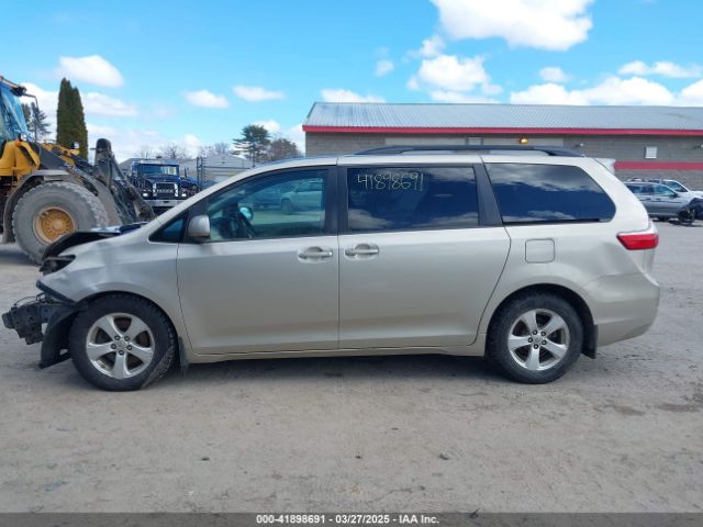 5TDKK3DC0FS630972 Toyota Sienna Le 8 Passenger