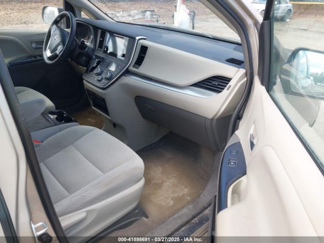 5TDKK3DC0FS630972 Toyota Sienna Le 8 Passenger
