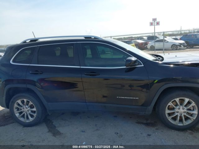 1C4PJLCB8KD175764 Jeep Cherokee Latitude Fwd