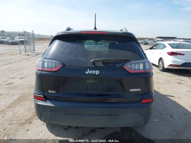 1C4PJLCB8KD175764 Jeep Cherokee Latitude Fwd