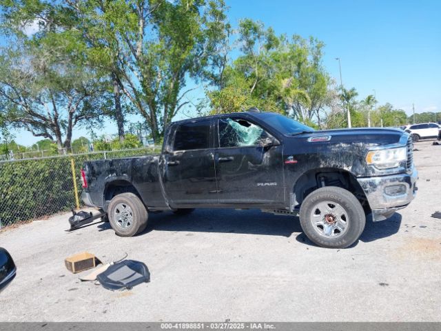 3C6UR5DL4MG522440 RAM 2500 Big Horn  4x4 6'4 Box