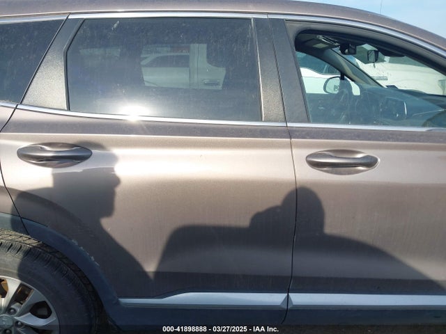 5NMS23AD3KH117001 Hyundai Santa Fe Se