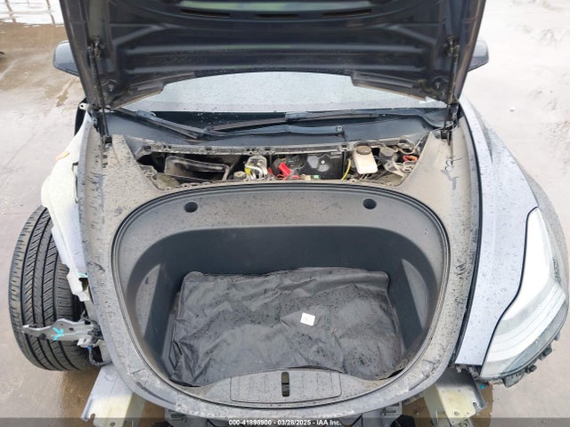 41898900 :رقم المزاد ، 5YJ3E1EB7NF341015 vin ، 2022 Tesla Model 3 Long Range Dual Motor All-wheel Drive مزاد بيع