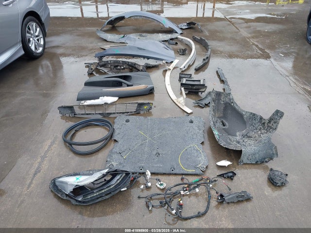 41898900 :رقم المزاد ، 5YJ3E1EB7NF341015 vin ، 2022 Tesla Model 3 Long Range Dual Motor All-wheel Drive مزاد بيع