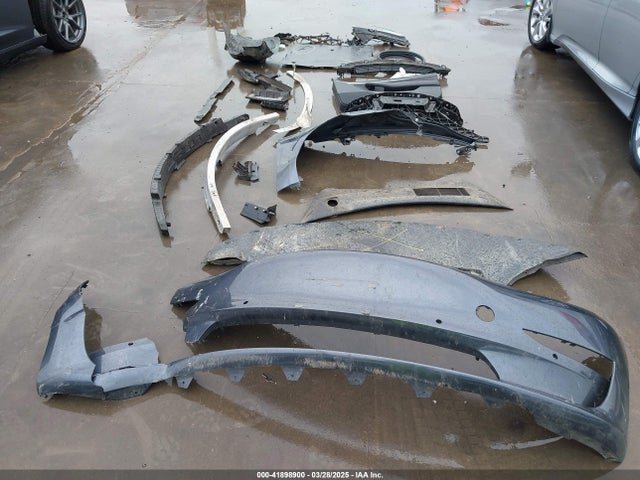 41898900 :رقم المزاد ، 5YJ3E1EB7NF341015 vin ، 2022 Tesla Model 3 Long Range Dual Motor All-wheel Drive مزاد بيع
