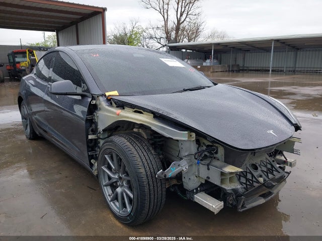 41898900 :رقم المزاد ، 5YJ3E1EB7NF341015 vin ، 2022 Tesla Model 3 Long Range Dual Motor All-wheel Drive مزاد بيع