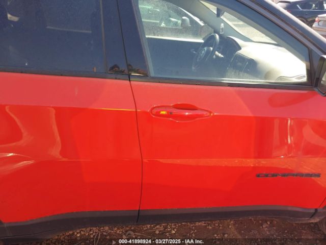 3C4NJDDB4JT336745 Jeep Compass Trailhawk 4x4