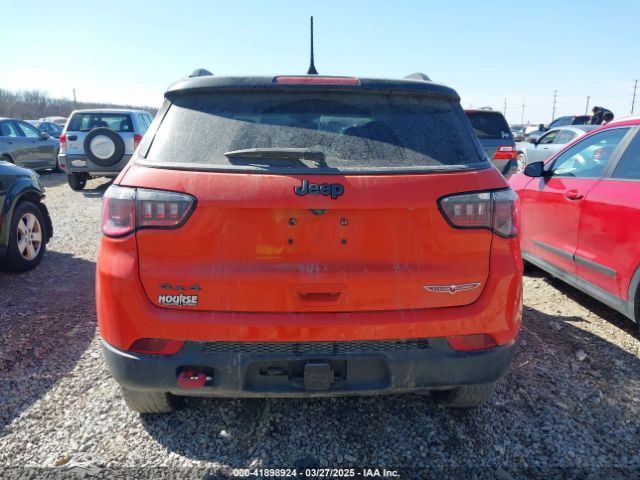 3C4NJDDB4JT336745 Jeep Compass Trailhawk 4x4