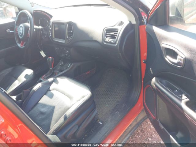3C4NJDDB4JT336745 Jeep Compass Trailhawk 4x4