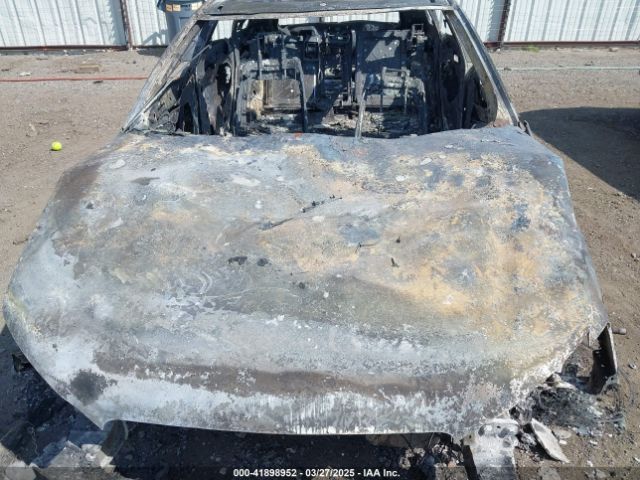 2016 AUDI A8 L WAU43AFD2GN009169 Photo 9