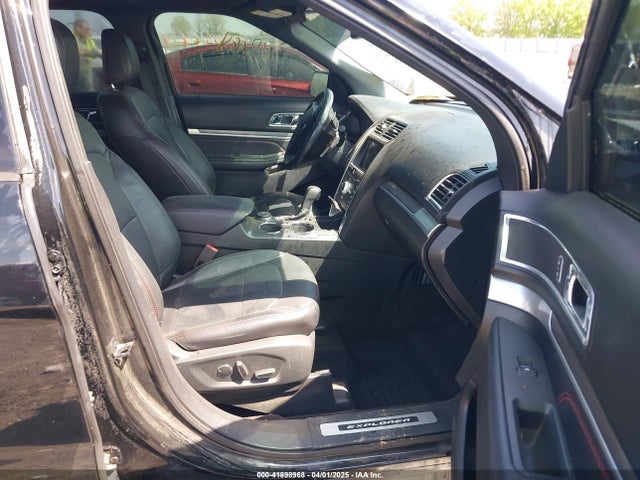 1FM5K8GT4JGB51684 Ford EXPLORER SPORT