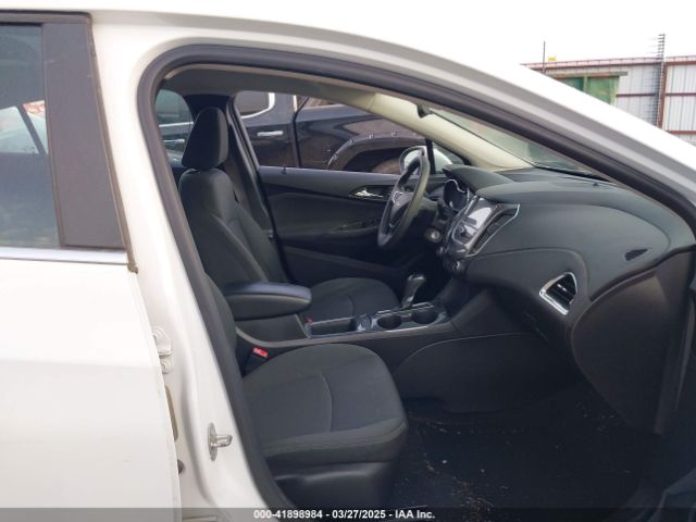 1G1BE5SM6H7271390 Chevrolet Cruze Lt Auto