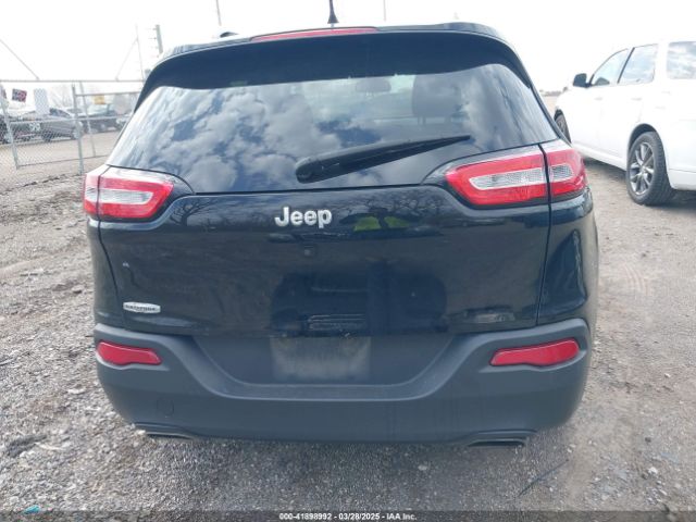 1C4PJLCS5HW642779 Jeep Cherokee Latitude Fwd