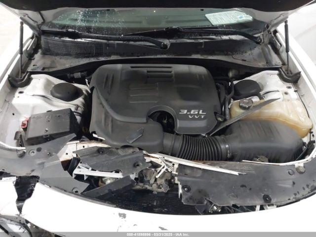 2C3CDXHG5FH879225 Dodge Charger Sxt