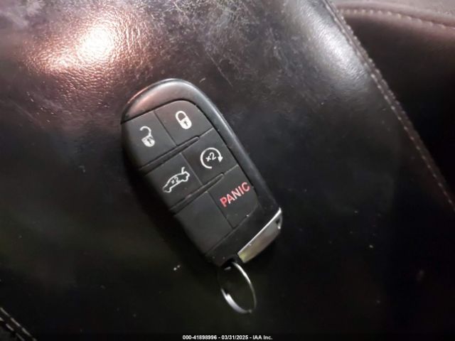 2C3CDXHG5FH879225 Dodge Charger Sxt