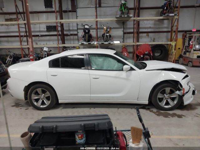2C3CDXHG5FH879225 Dodge Charger Sxt