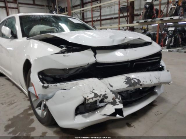 2C3CDXHG5FH879225 Dodge Charger Sxt