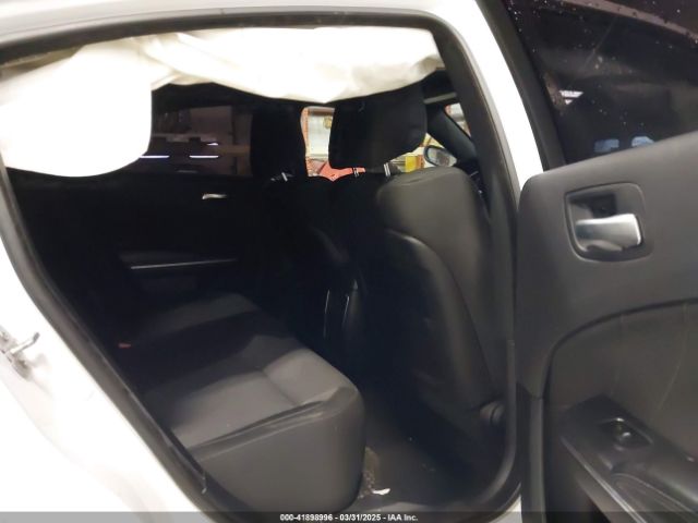 2C3CDXHG5FH879225 Dodge Charger Sxt