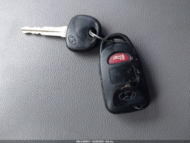5NPD74LF1JH376148 Hyundai ELANTRA SE
