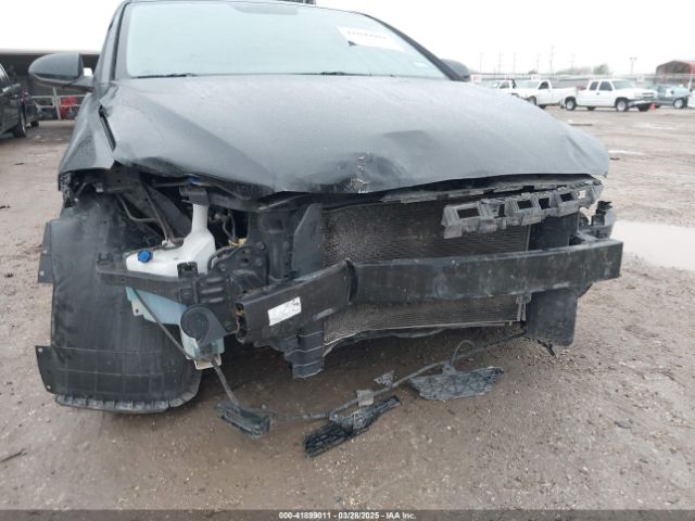 5NPD74LF1JH376148 Hyundai ELANTRA SE